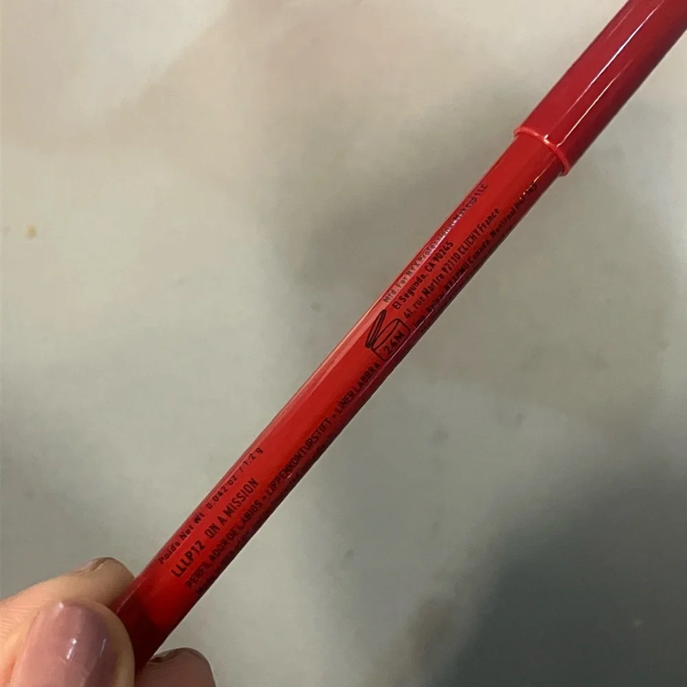 NYX Professional Makeup Line Loud Lip Liner, Longwear Matte Lip Pencil